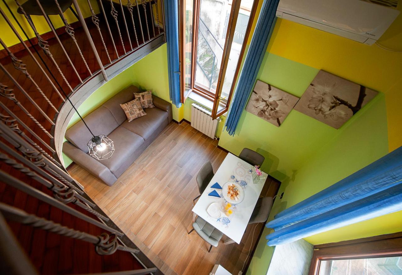 Casa "Positano" Da Ely - Salerno Centro Con Self Check-In Lejlighed Eksteriør billede