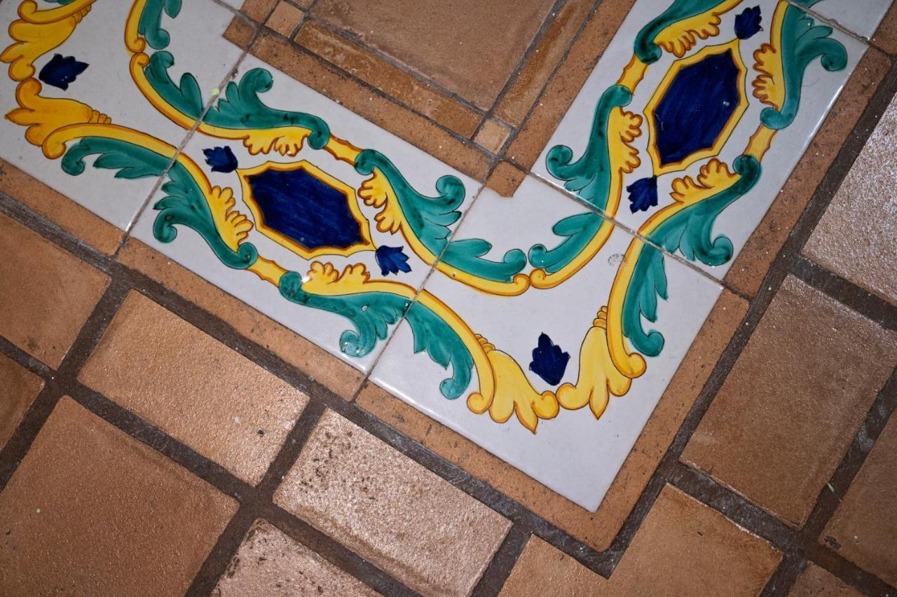 Casa "Positano" Da Ely - Salerno Centro Con Self Check-In Lejlighed Eksteriør billede
